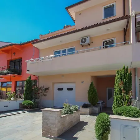 Apartment Nada *