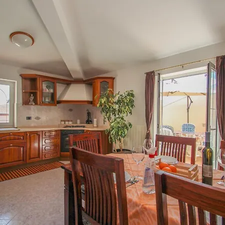 Apartment Nada Pula
